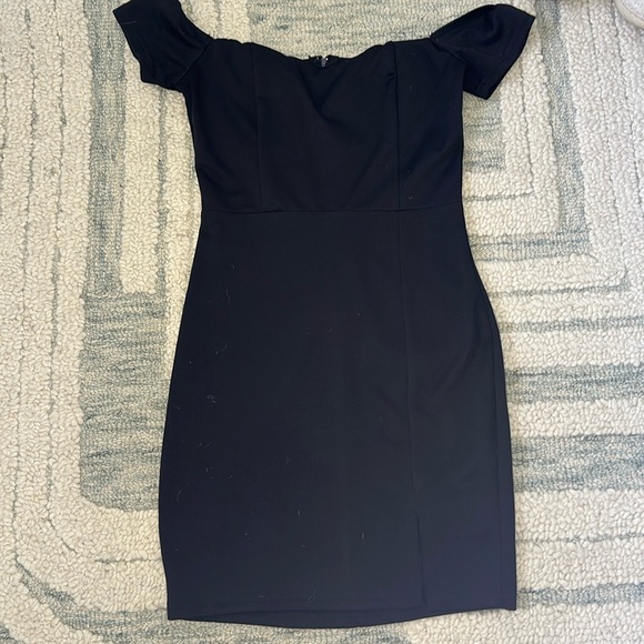 Windsor Dress - Picture 1 of 1